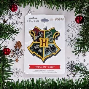 NEW HALLMARK/HARRY POTTER - Fun Mario - 2D Metal Christmas Ornament - HOGWARTS